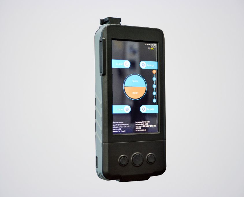 Zytekno handheld Raman spectrometer